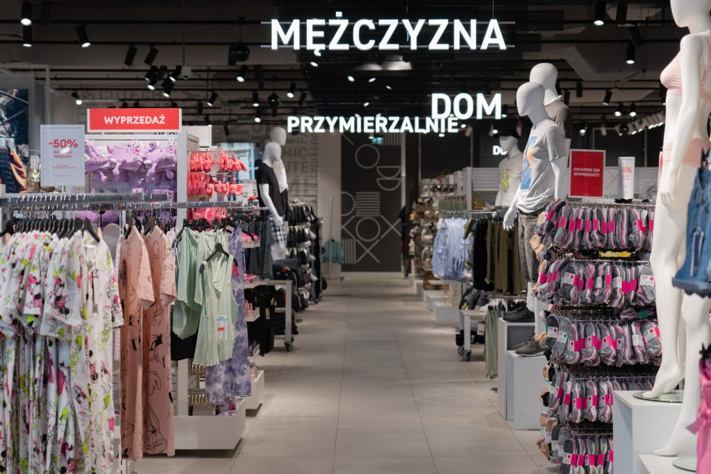 Poznaj polski sklep z ofertą dla całej rodziny w wyjątkowo dobrych cenach! - SINSAY