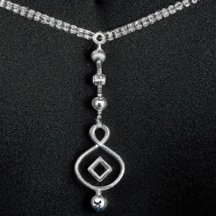 Ile goi się kolczyk w pępku?